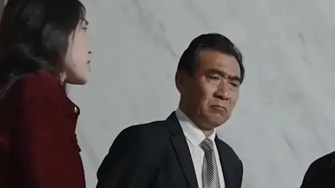 《玲珑战婿》：赘婿崛起之路，看他如何守护家人，成就传奇！